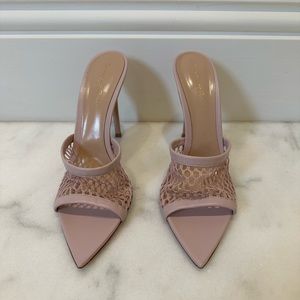 BRAND NEW IN BOX ! Never Worn!